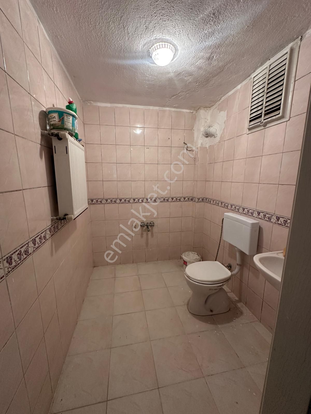 Afyon Üçok Emlaktan İstiklal Mah Satılık 3+1 Temiz Bakımlı Diare - Görsel 11