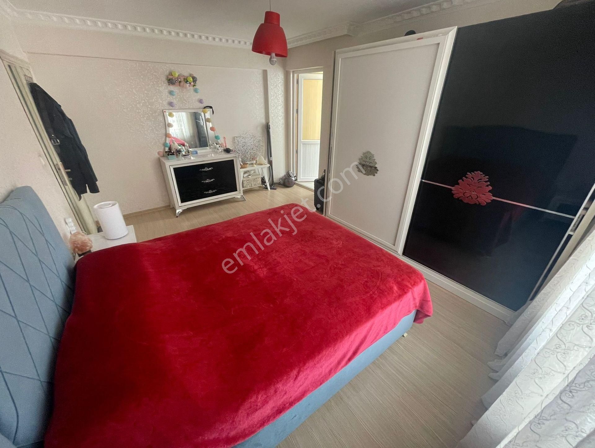 Çiğdemtepede Değirmendre Cadde Üzeri Ara Katta Satlık 3+1 Daire - Görsel 18