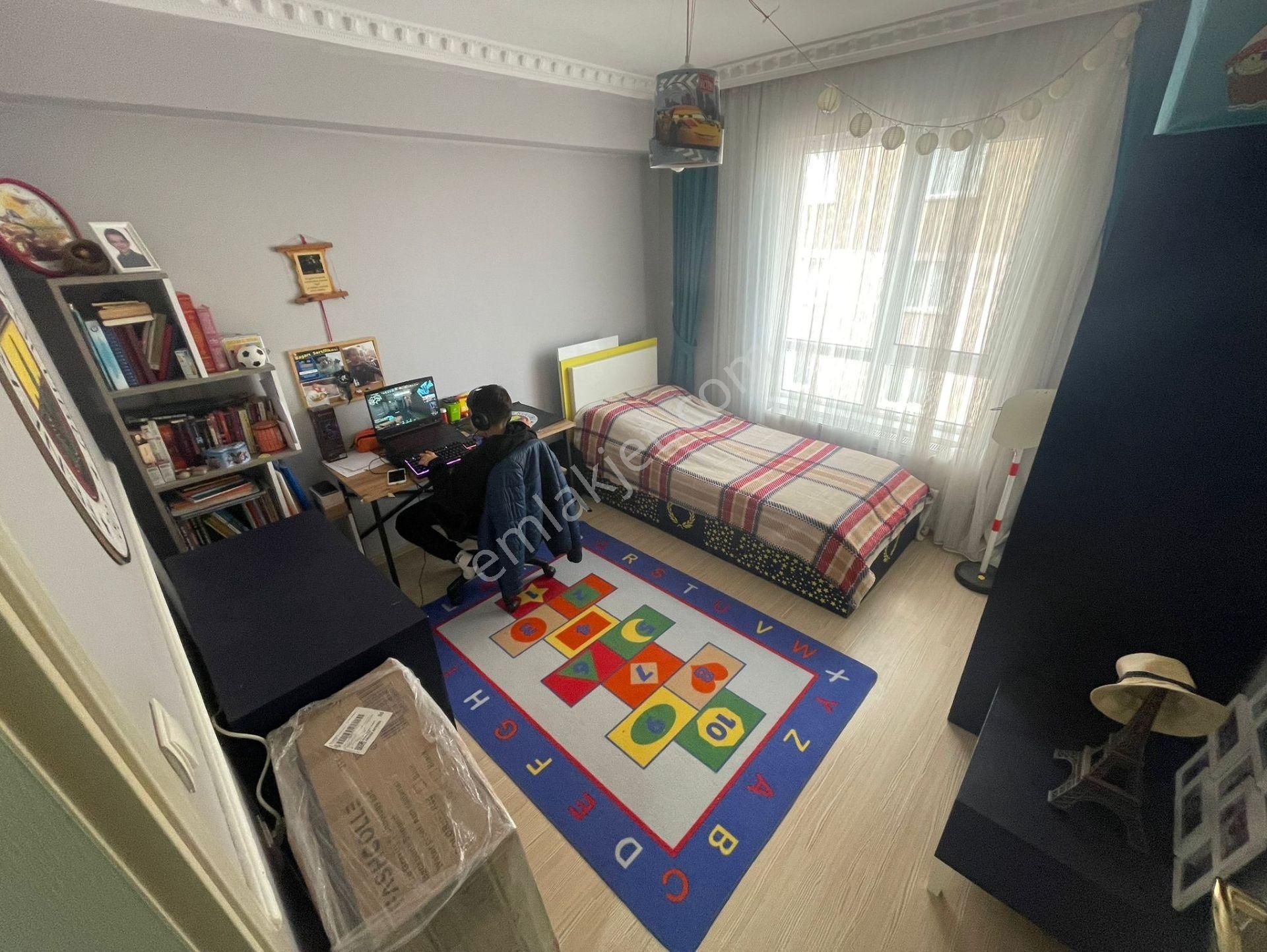 Çiğdemtepede Değirmendre Cadde Üzeri Ara Katta Satlık 3+1 Daire - Görsel 15