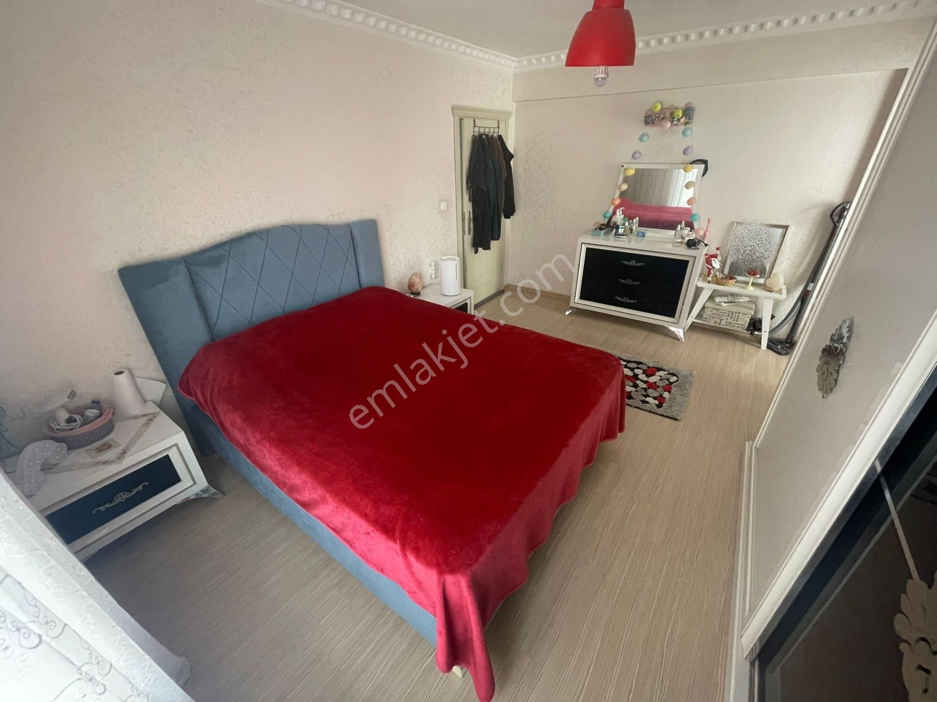 Çiğdemtepede Değirmendre Cadde Üzeri Ara Katta Satlık 3+1 Daire - Görsel 19