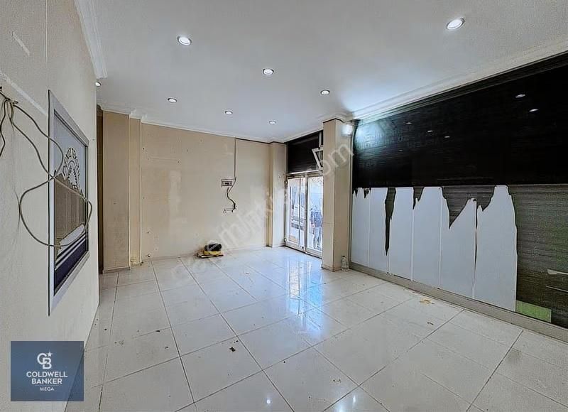 Arnavutköy Tam Merkezinde, İslambey Sınırda Kalan Satılık Dükkan - Görsel 8