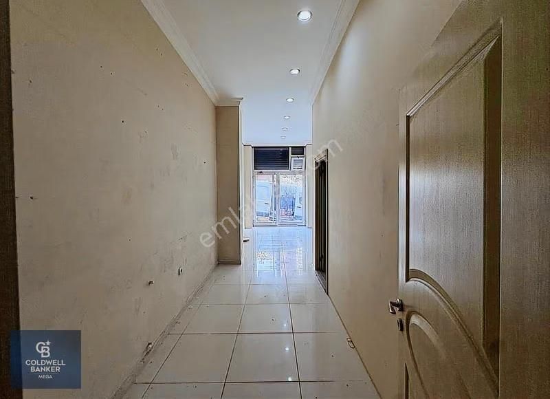 Arnavutköy Tam Merkezinde, İslambey Sınırda Kalan Satılık Dükkan - Görsel 11