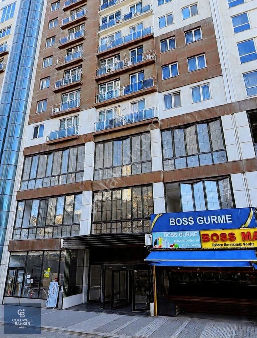 Esenyurtta Şafak Residence Avm İçinde Avantajlı Kiralık Dükkan