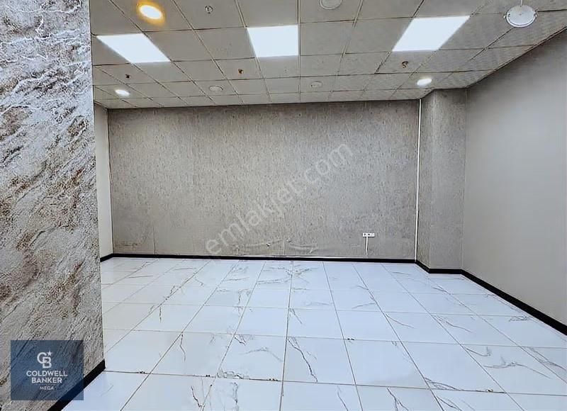 Esenyurtta Şafak Residence Avm İçinde Avantajlı Kiralık Dükkan - Görsel 2
