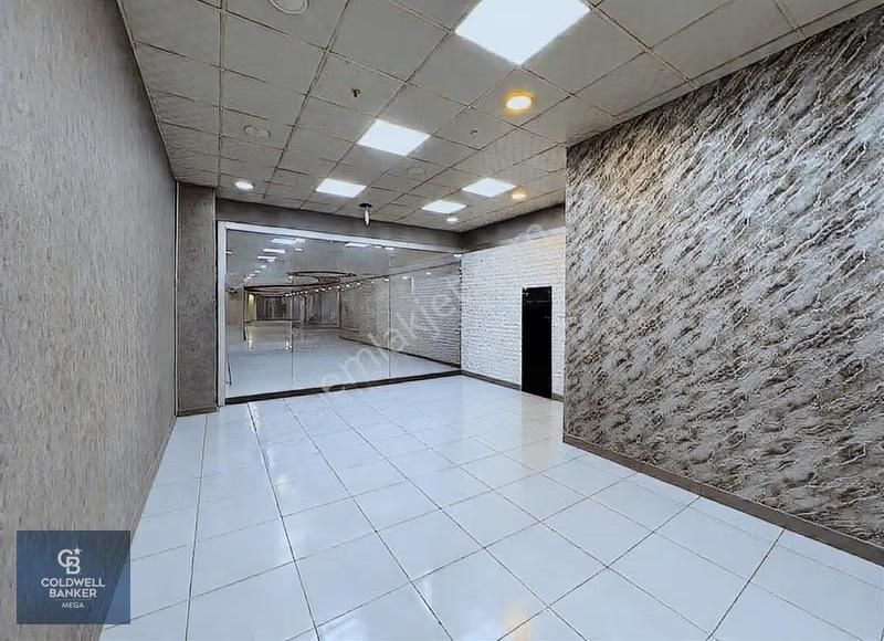 Esenyurtta Şafak Residence Avm İçinde Avantajlı Kiralık Dükkan - Görsel 3