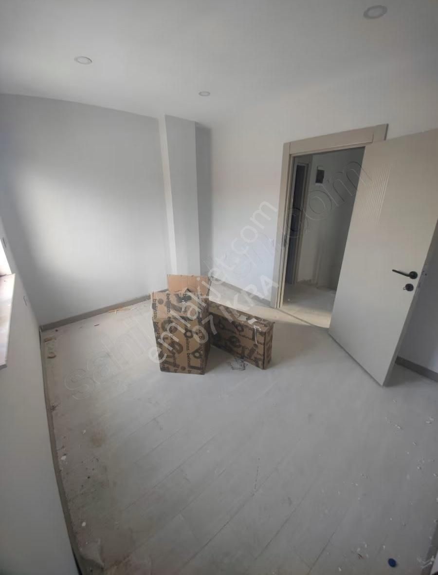 Kiziltoprakta Sıfır 3+1 Katta Luks Daire - Görsel 6