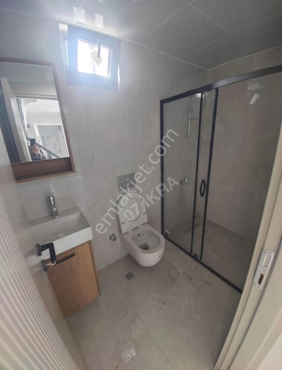 Kiziltoprakta Sıfır 3+1 Katta Luks Daire - Görsel 11