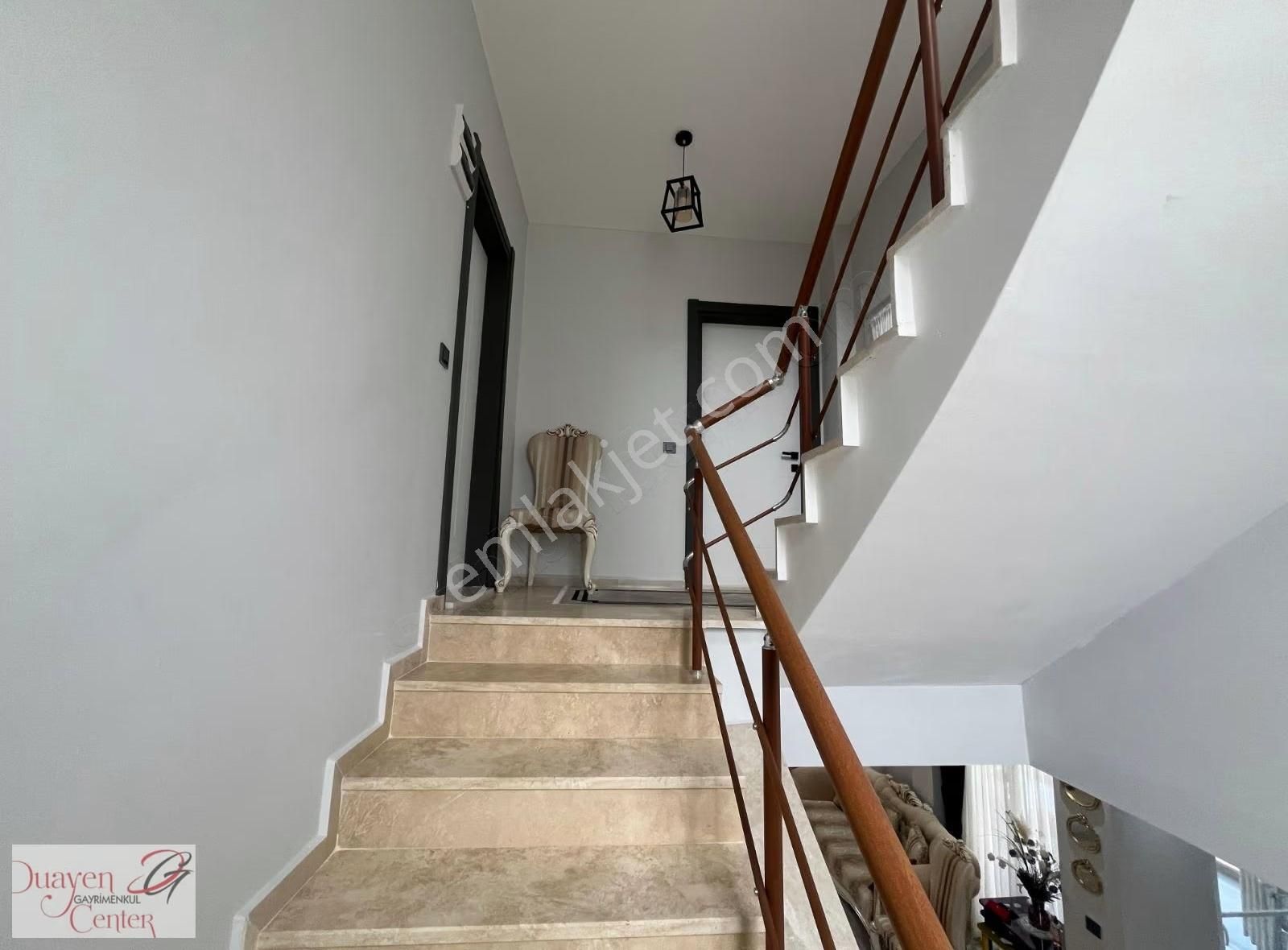 Kuşadası Devlet Hastanesi Yakını.çok Acil İndirime Müsait 6+2. - Görsel 23