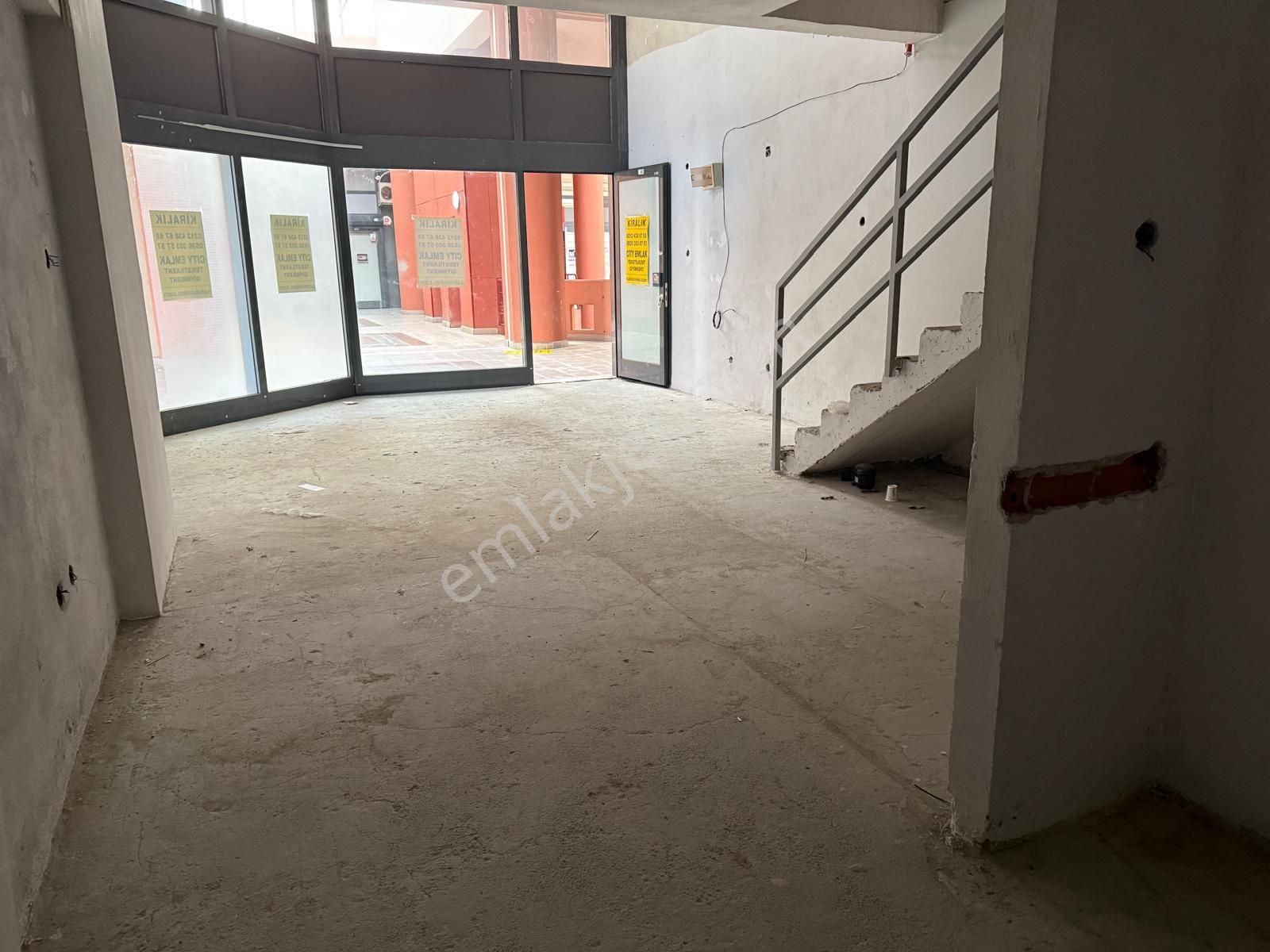Tekstilkent City Emlaktan G2 Bloklarında Kiralık Dubleks Dükkan - Görsel 6