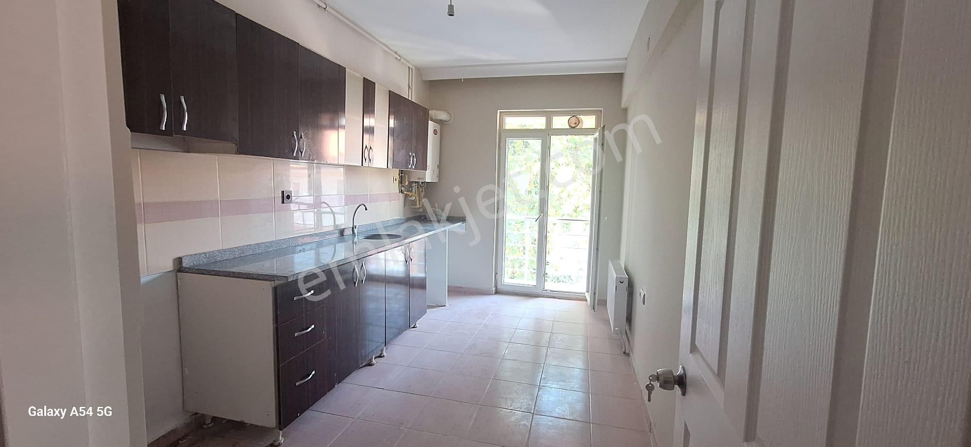 Acil Eskişehir - Tepebaşı - Sütlüce Mahallesi