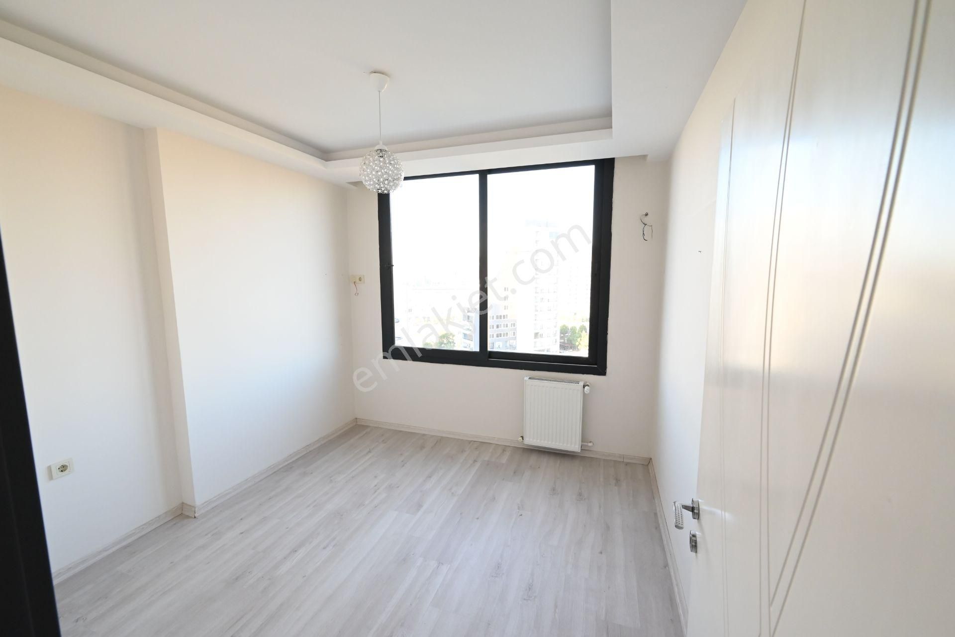 Üstünkent Emlak'tan Site İçi 3+1 Havuzlu Kiralık Daire - Görsel 19
