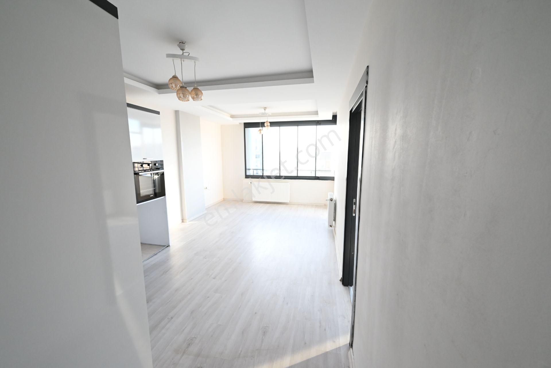 Üstünkent Emlak'tan Site İçi 3+1 Havuzlu Kiralık Daire - Görsel 13