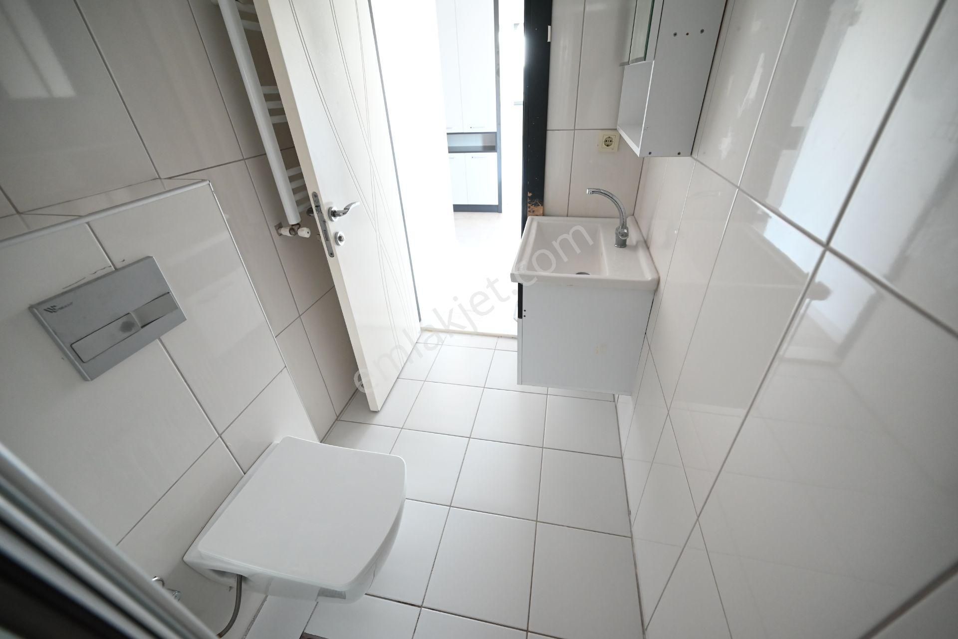 Üstünkent Emlak'tan Site İçi 3+1 Havuzlu Kiralık Daire - Görsel 29