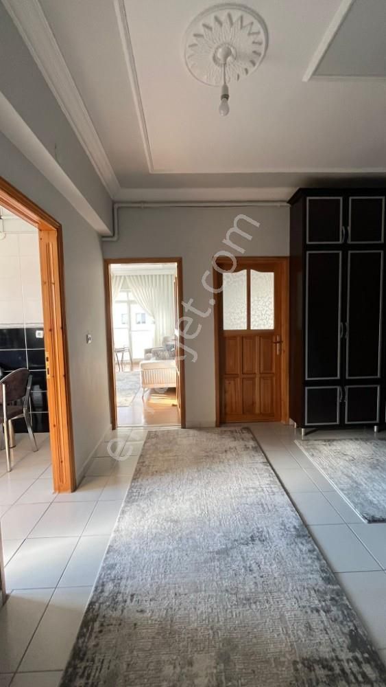 Çarşı Merkezde 3+1 Eksiksiz, Güney Cepheli Satılık Daire - Görsel 9