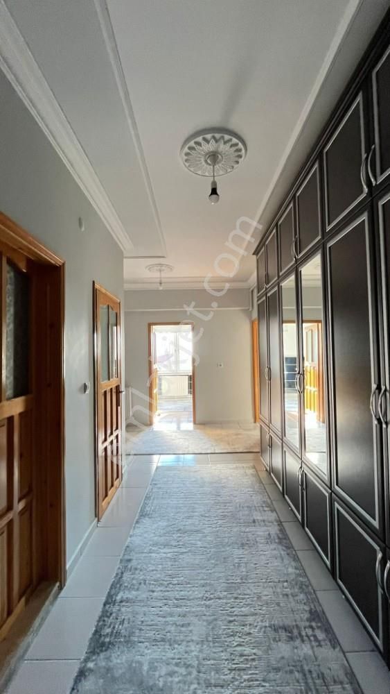 Çarşı Merkezde 3+1 Eksiksiz, Güney Cepheli Satılık Daire - Görsel 16