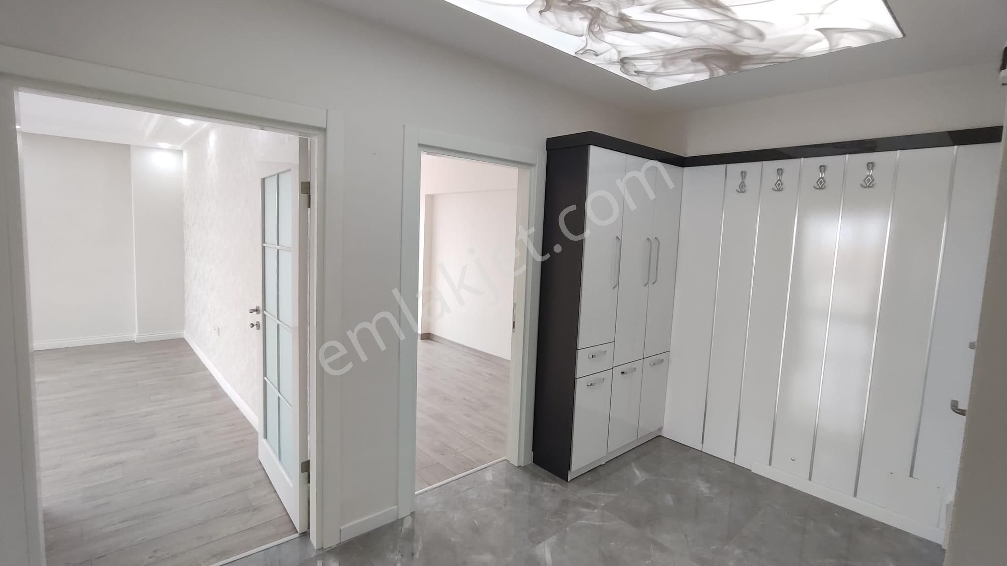 Atanora Vadi'den Sokulluda Cadde Paraleli Lüks Yapılı Ara Kat Manzaralı Boş 3+1 - Görsel 4