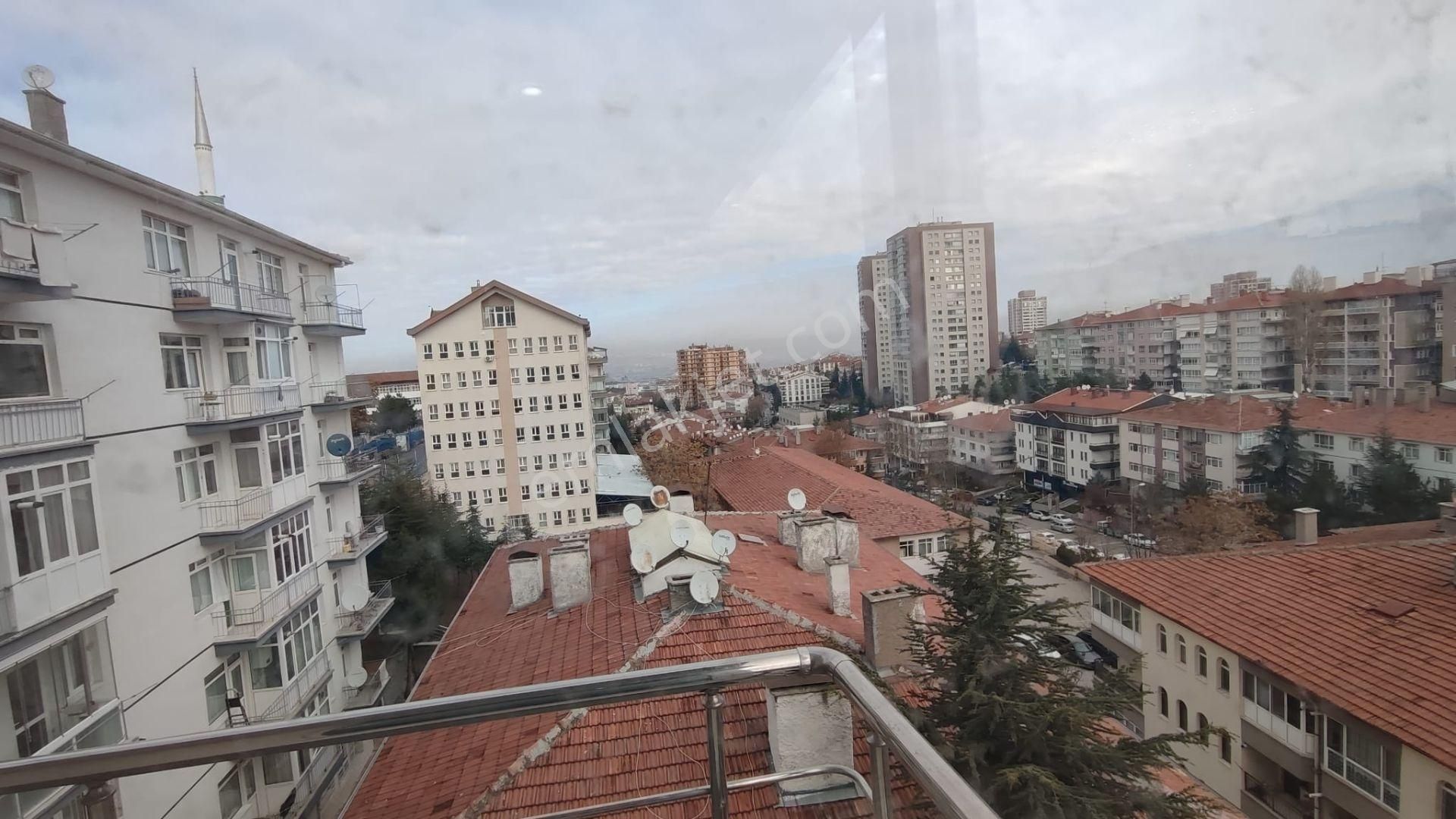 Atanora Vadi'den Sokulluda Cadde Paraleli Lüks Yapılı Ara Kat Manzaralı Boş 3+1 - Görsel 6