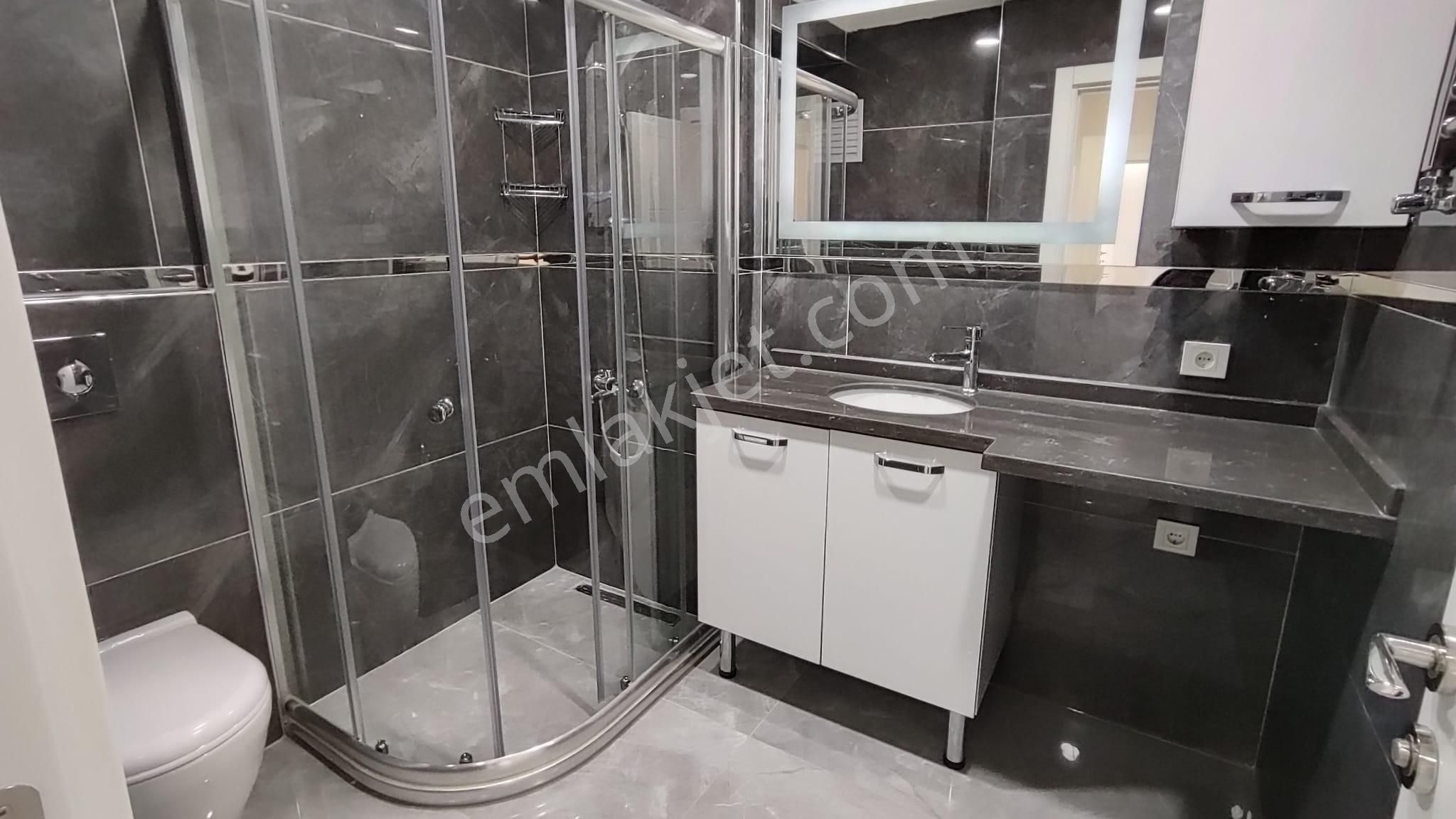 Atanora Vadi'den Sokulluda Cadde Paraleli Lüks Yapılı Ara Kat Manzaralı Boş 3+1 - Görsel 15