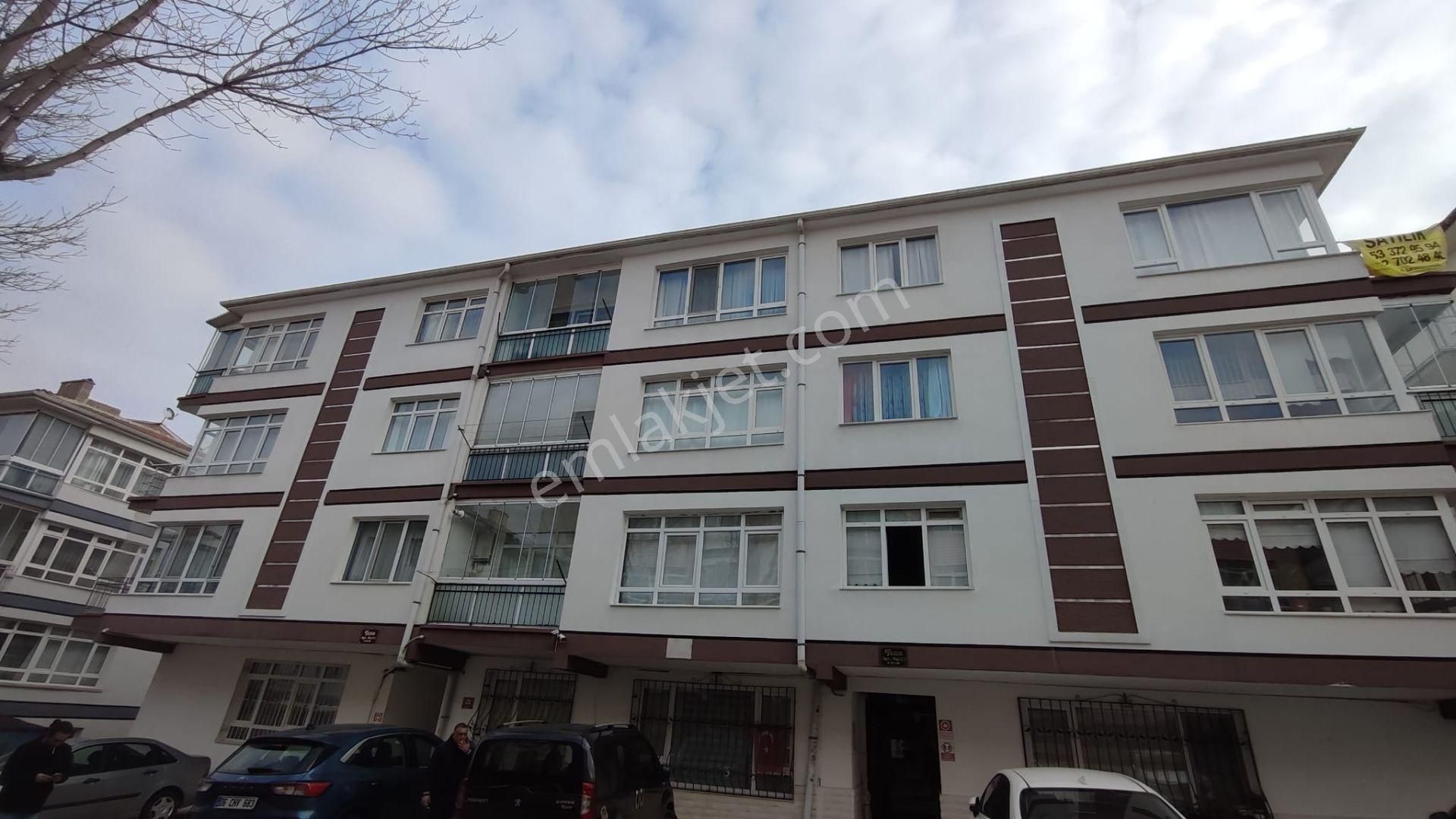 Atanora Vadi'den Sokulluda Cadde Paraleli Lüks Yapılı Ara Kat Manzaralı Boş 3+1