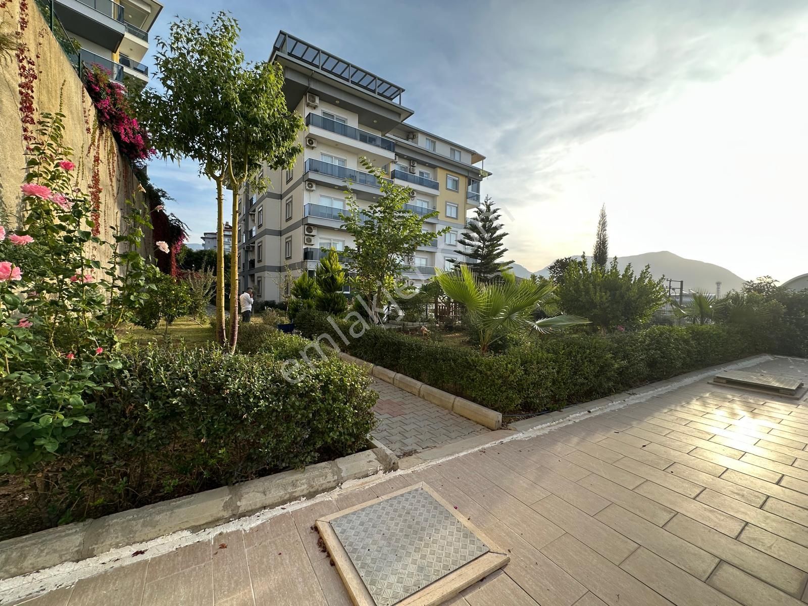 Alanya Çıplaklıda Satılık Site İçi 2+1 Ayrı Mutfak Daire - Görsel 4