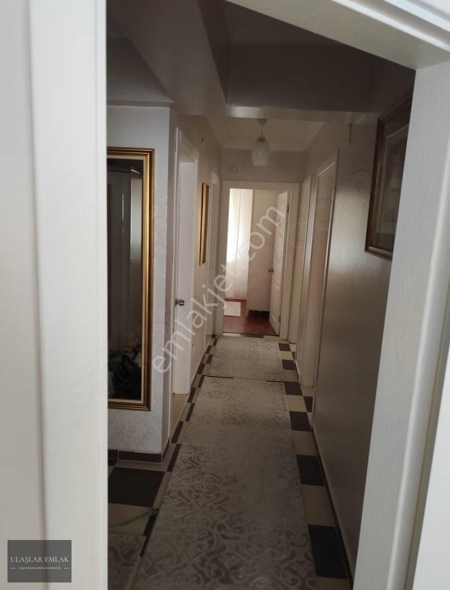 Ümraniye Site Mh. 3+1 135 M2 Satılık Arakat Balkonlu Daire. - Görsel 2