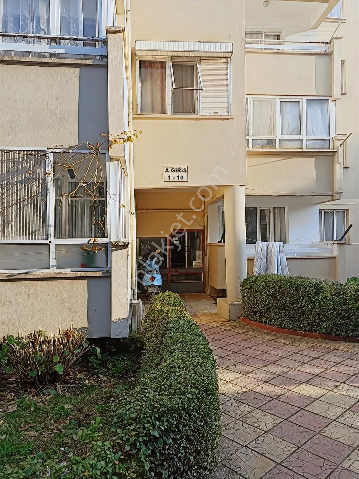 Yalova Çiftlikköy Siteler Mah Başkent 3 Kiralık Temiz 2+1 Daire