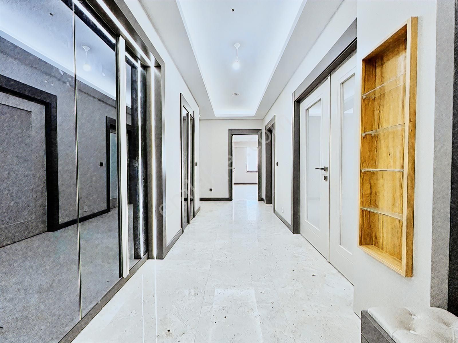 Panoramik Manzaralı Lüx Tasarım K.oto Sıfır Bina 4+1 Daire