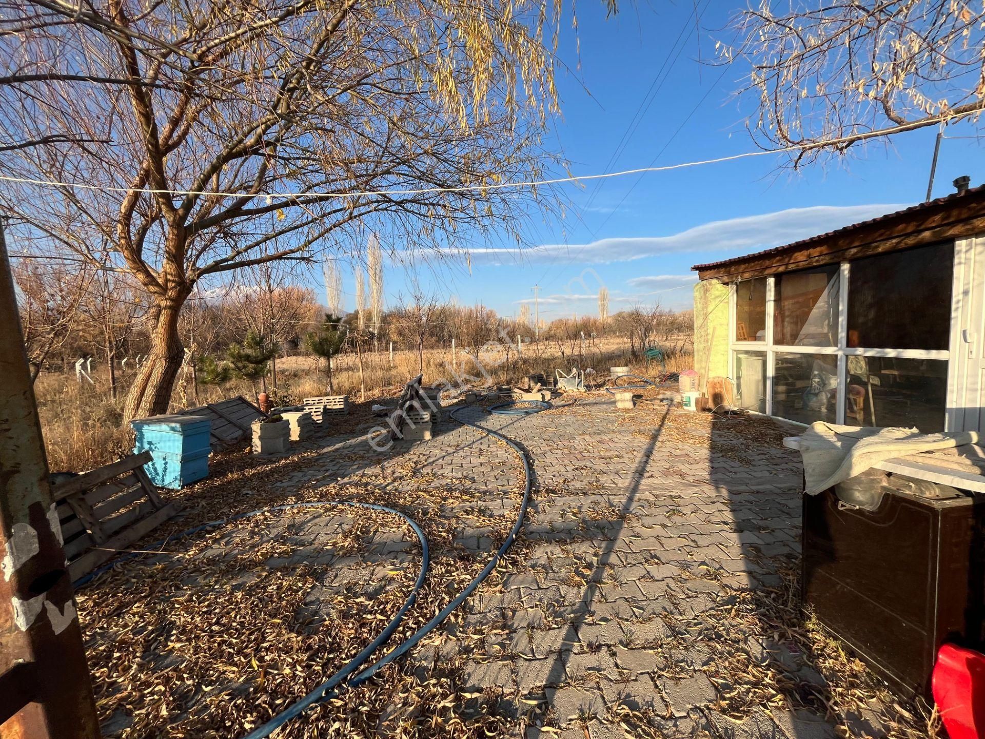 Öz Gaye Emlaktan Develi Güneyaşağı Kalealtı Mevkiinde Satılık Bağ Evi - Görsel 5