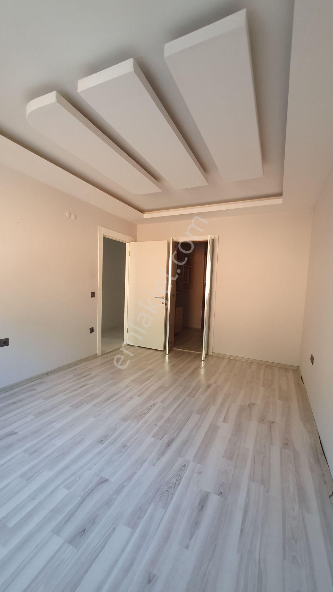 Kuşadası Ege Mah. 3+1 Geniş Kapalı Mutfak Kiralık - Görsel 11