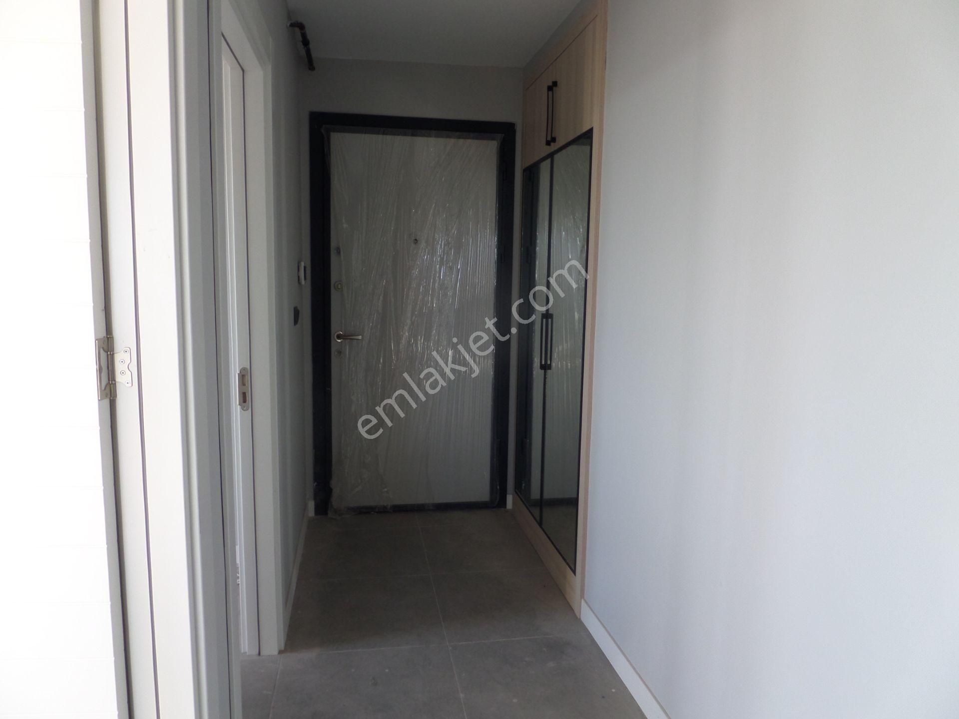 Bahçeşehir'de,bulvarüstü,5.kat,2+1,kapalı Mut.doğalgazlı Kiralık D. - Görsel 4