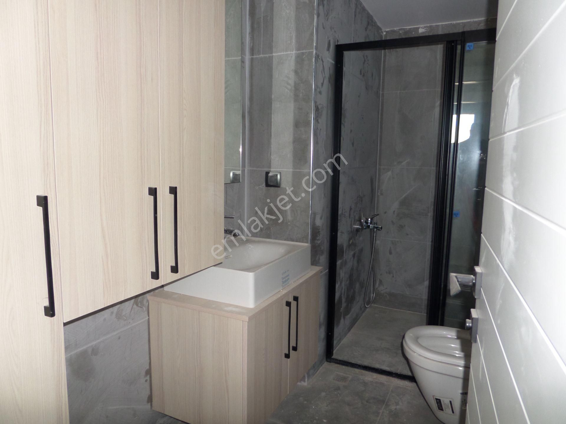 Bahçeşehir'de,bulvarüstü,5.kat,2+1,kapalı Mut.doğalgazlı Kiralık D. - Görsel 18