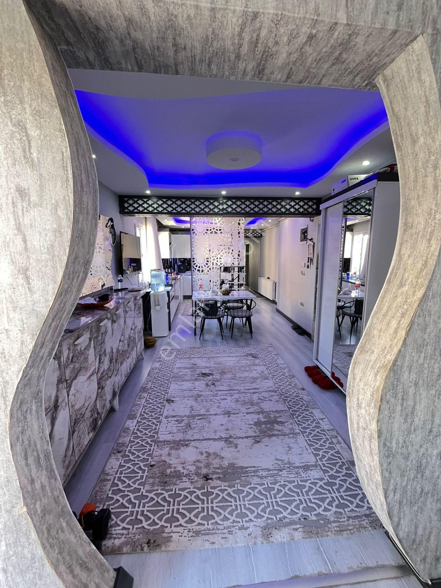 Acill Buca Fırat Mah.de 2+1 120m2 Dgazlı Ayrı Mutfak İçerisi Bakımlı Geniş Ferah Lüx Daire - Görsel 16