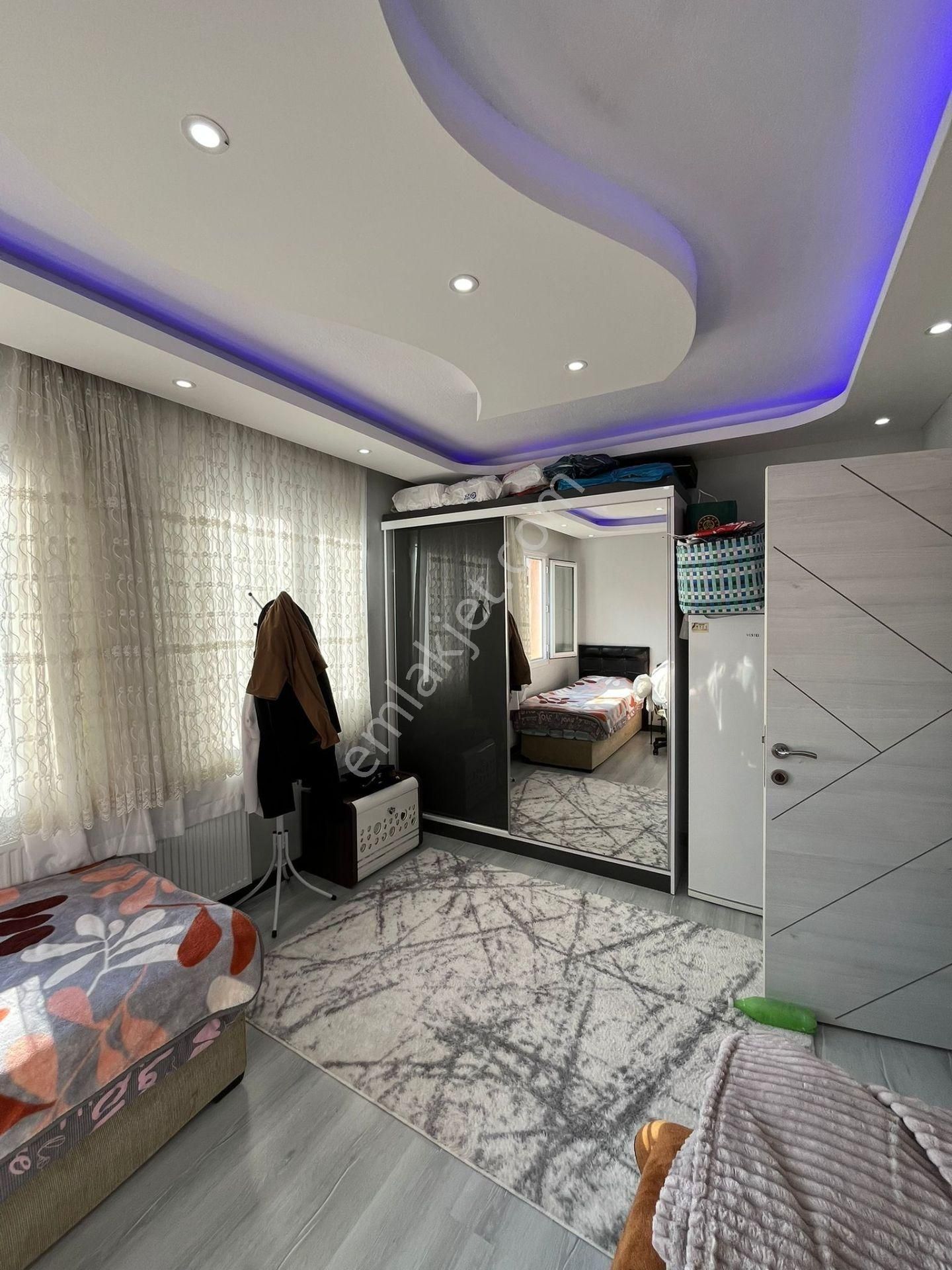 Acill Buca Fırat Mah.de 2+1 120m2 Dgazlı Ayrı Mutfak İçerisi Bakımlı Geniş Ferah Lüx Daire - Görsel 10