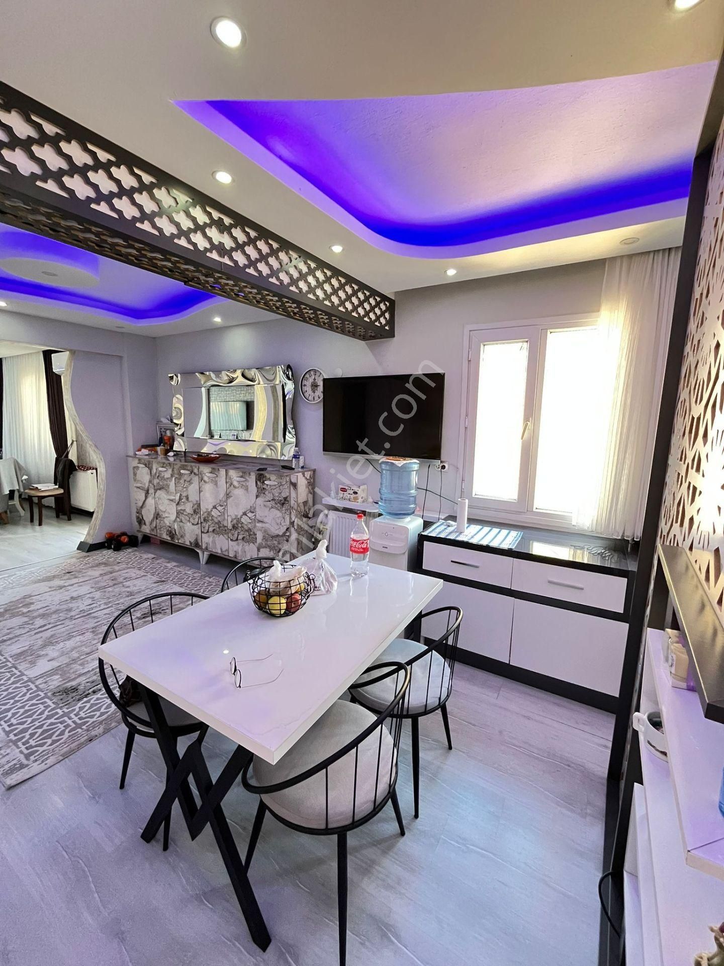 Acill Buca Fırat Mah.de 2+1 120m2 Dgazlı Ayrı Mutfak İçerisi Bakımlı Geniş Ferah Lüx Daire - Görsel 17