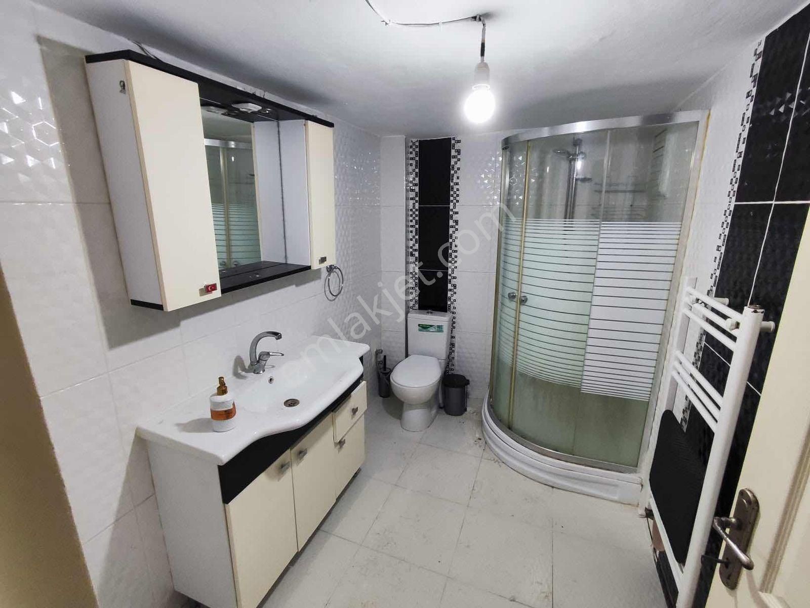 Üçyol Bahçelievlerde Metro Yanı D.gazlı Tadilatlı Arakat 3+1 - Görsel 7