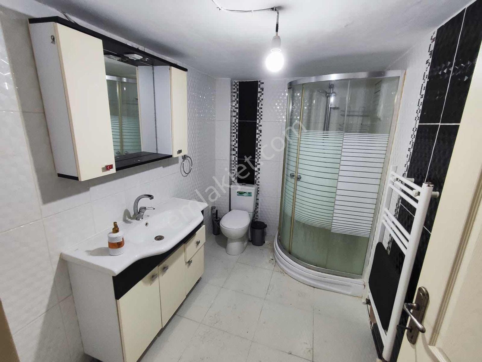 Üçyol Bahçelievlerde Metro Yanı D.gazlı Tadilatlı Arakat 3+1 - Görsel 2