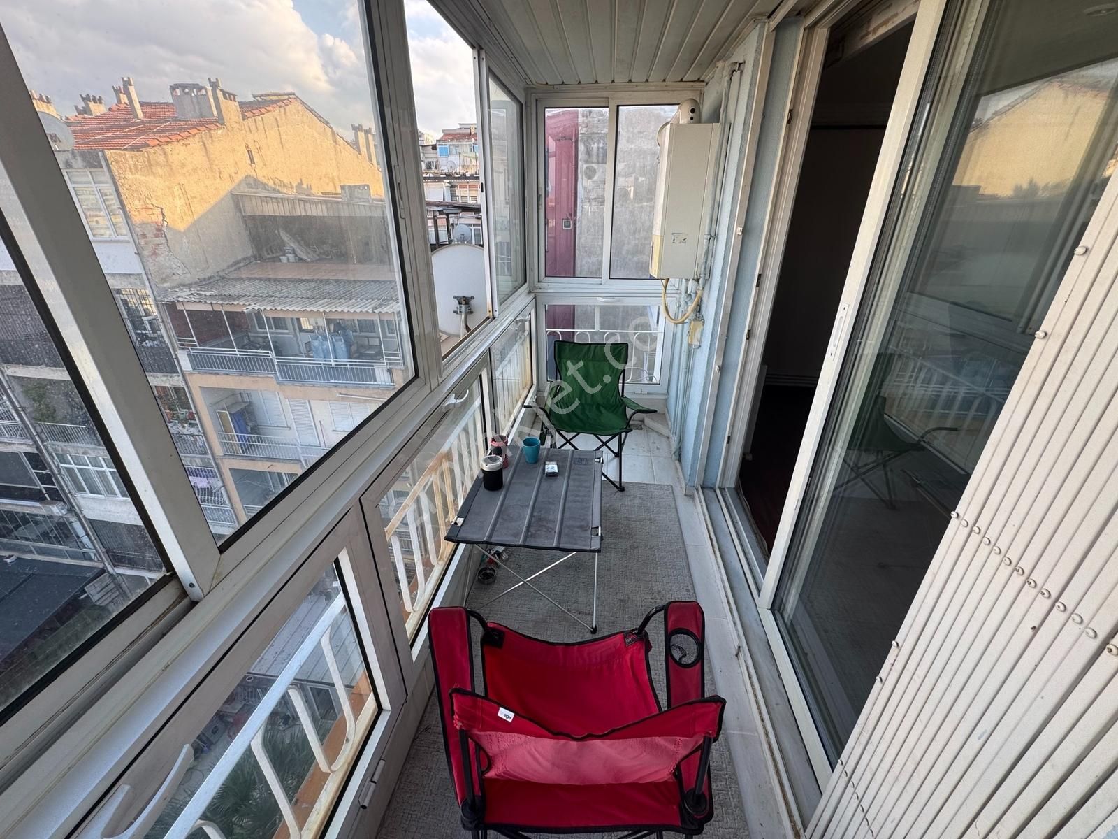 Konak Muratreis'te Deniz Manzaralı Satılık Daire - Görsel 2