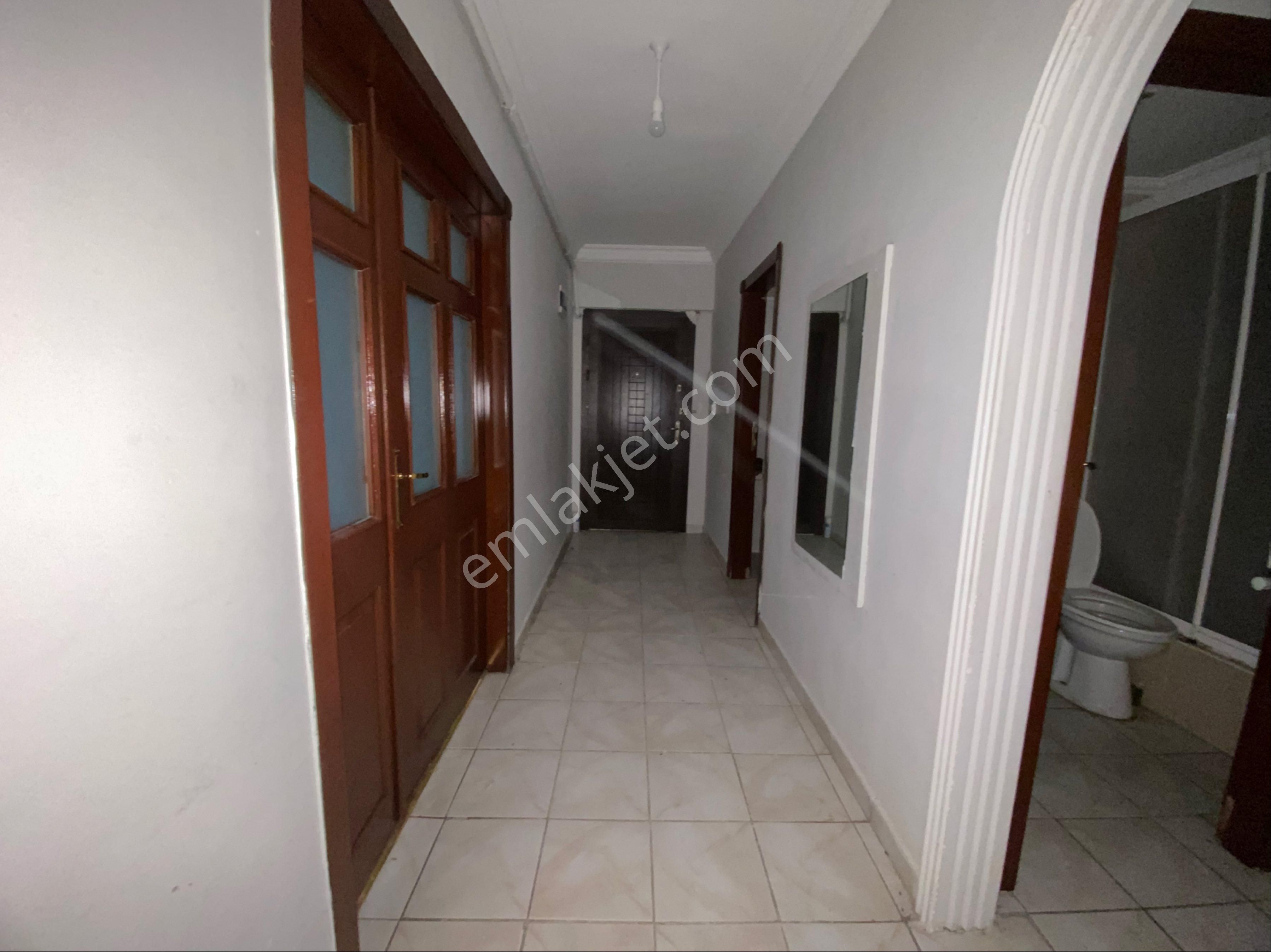 Atanora Vadi’den Dikmen’de Satılık Giriş Kat Kapalı Garajlı 2+1 - Görsel 5