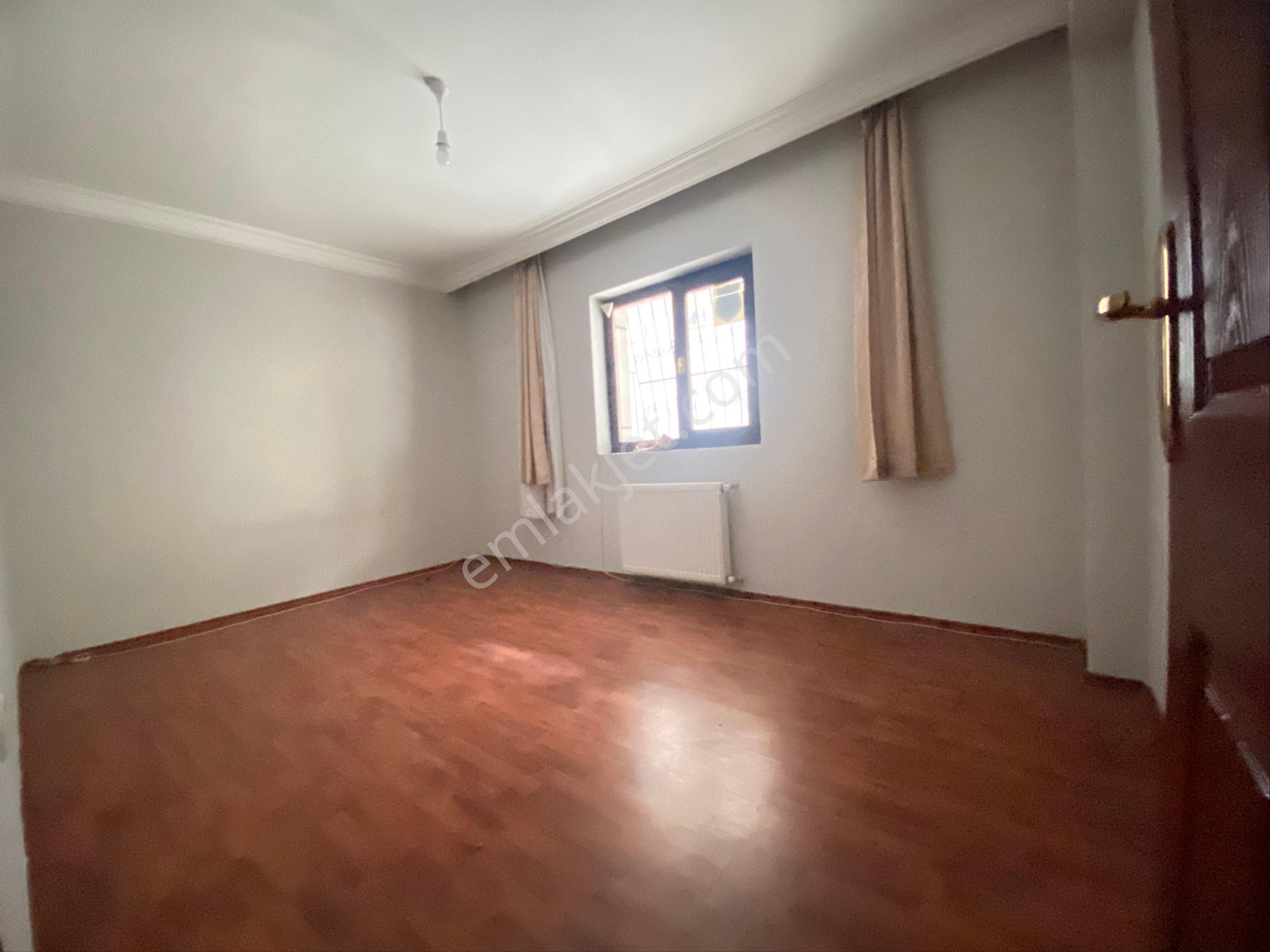 Atanora Vadi’den Dikmen’de Satılık Giriş Kat Kapalı Garajlı 2+1 - Görsel 9