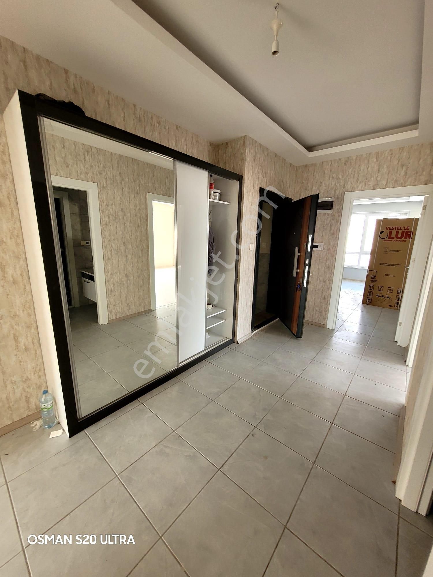 Kosova'da Çevrenin En Büyük 3+1i 200m2 Full Yapılı 2yıllık Site - Görsel 5