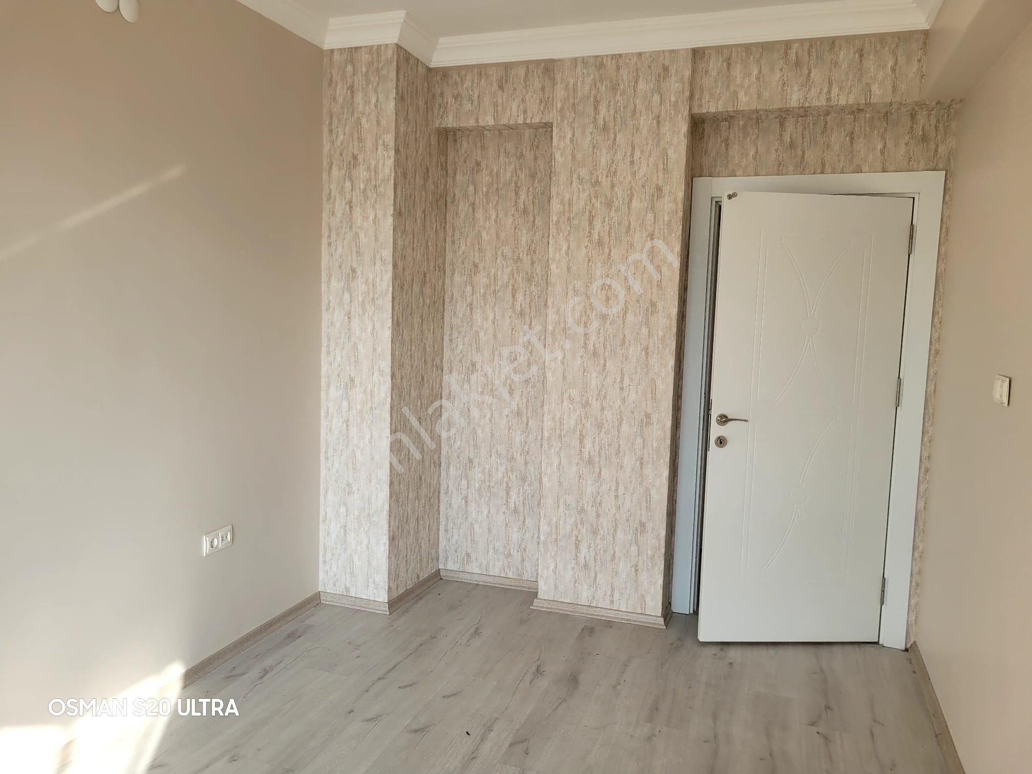 Kosova'da Çevrenin En Büyük 3+1i 200m2 Full Yapılı 2yıllık Site - Görsel 15