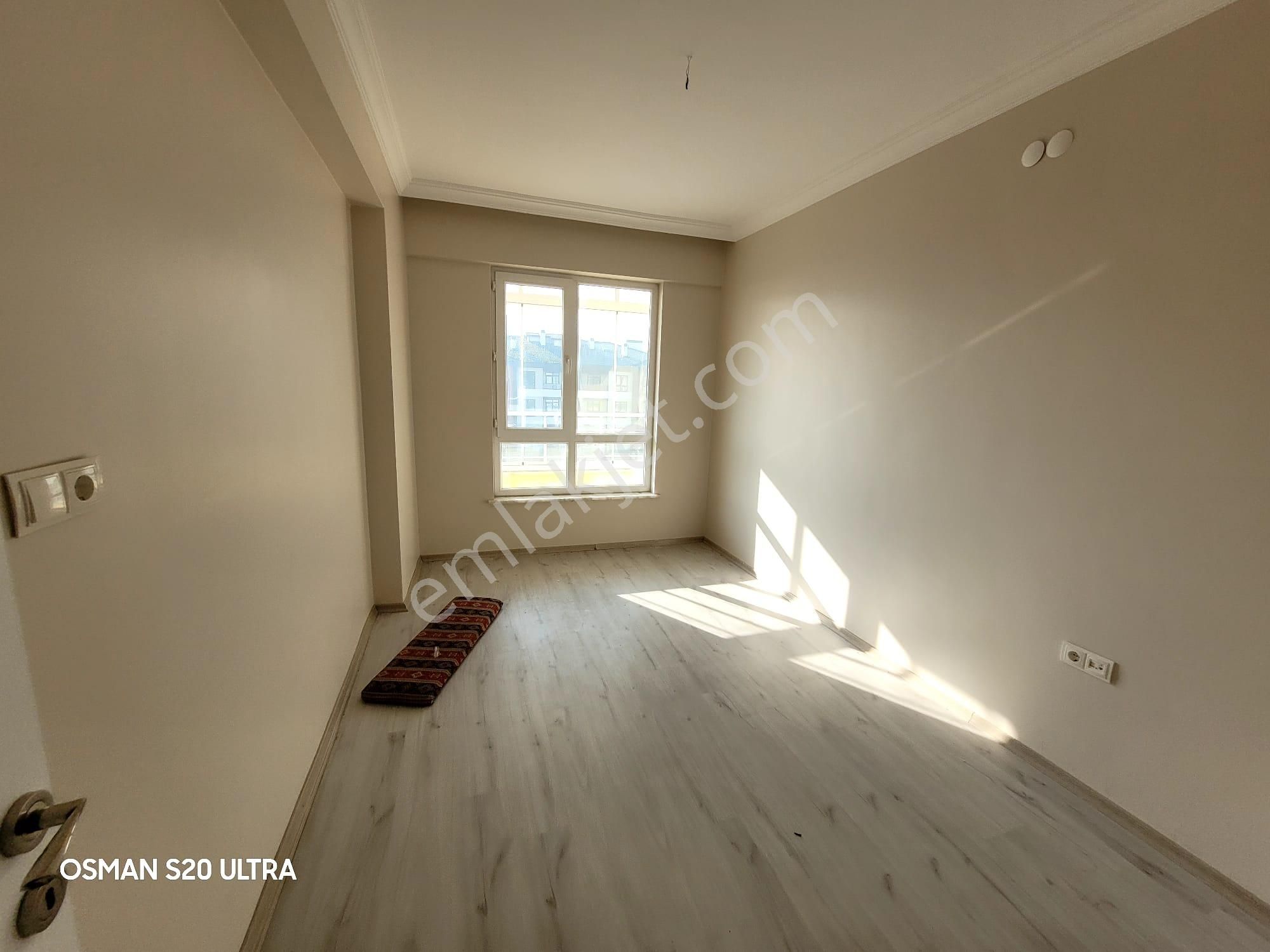 Kosova'da Çevrenin En Büyük 3+1i 200m2 Full Yapılı 2yıllık Site - Görsel 29