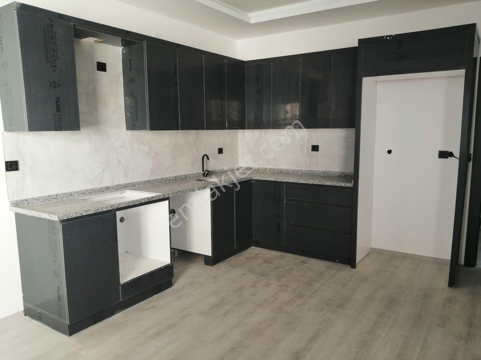 Erdemli Akdeniz Mahallesinde Kiralık 2+1 Daire