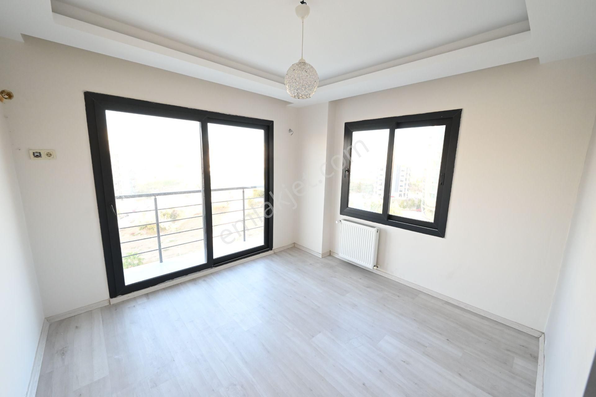 Üstünkent Emlak'tan Site İçi Havuzlu 3+1 Satılık Daire - Görsel 22