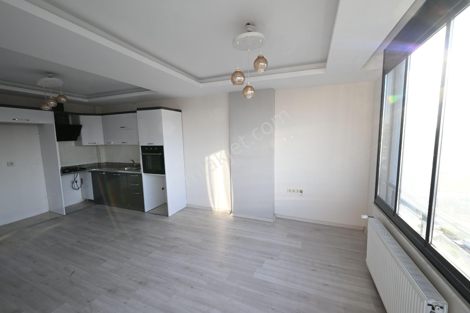 Üstünkent Emlak'tan Site İçi Havuzlu 3+1 Satılık Daire - Görsel 4