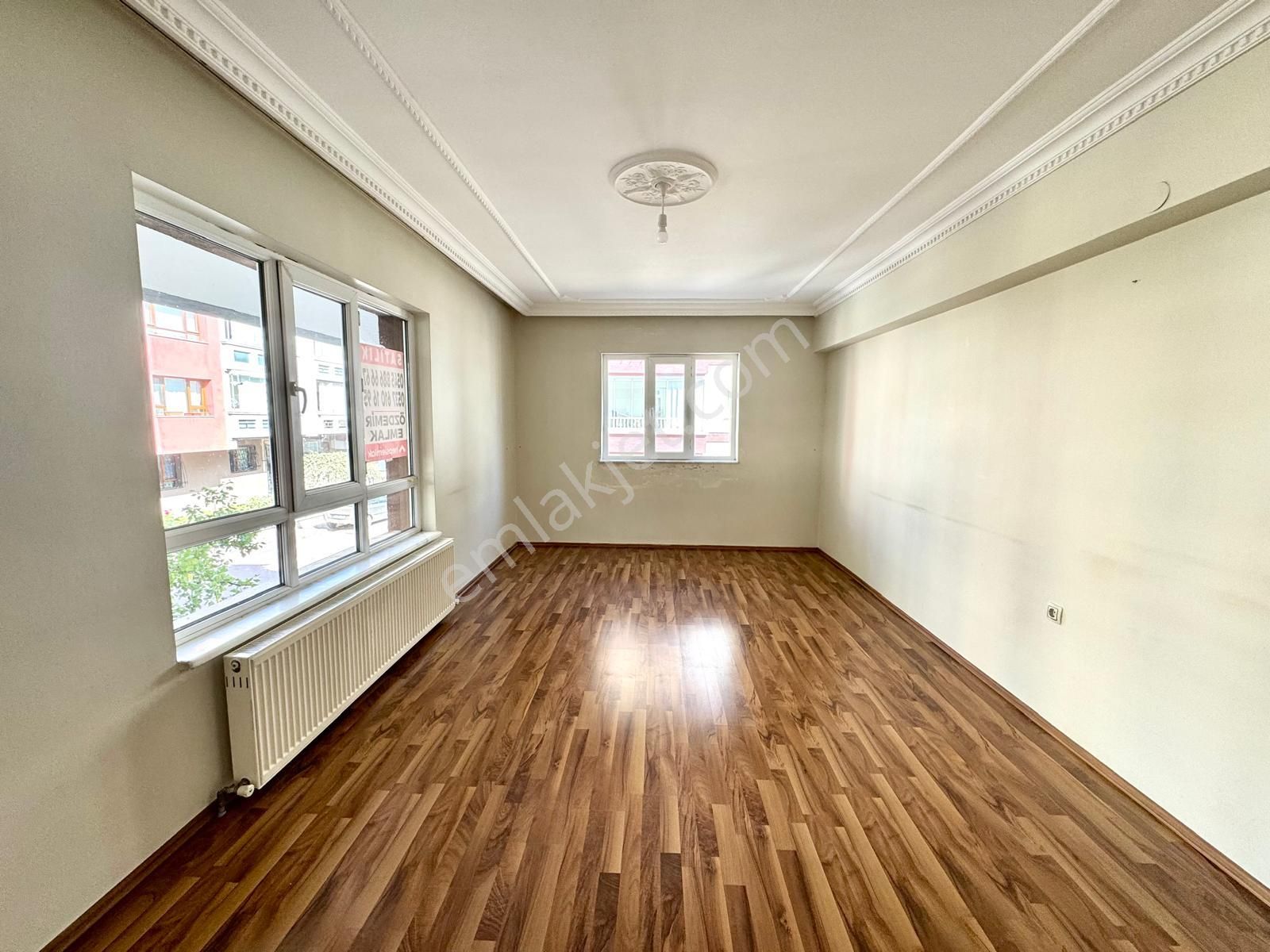 Kalecik Emlak'tan Köşebaşı Y. Giriş 3+1 125m² Klasik Daire - Görsel 9