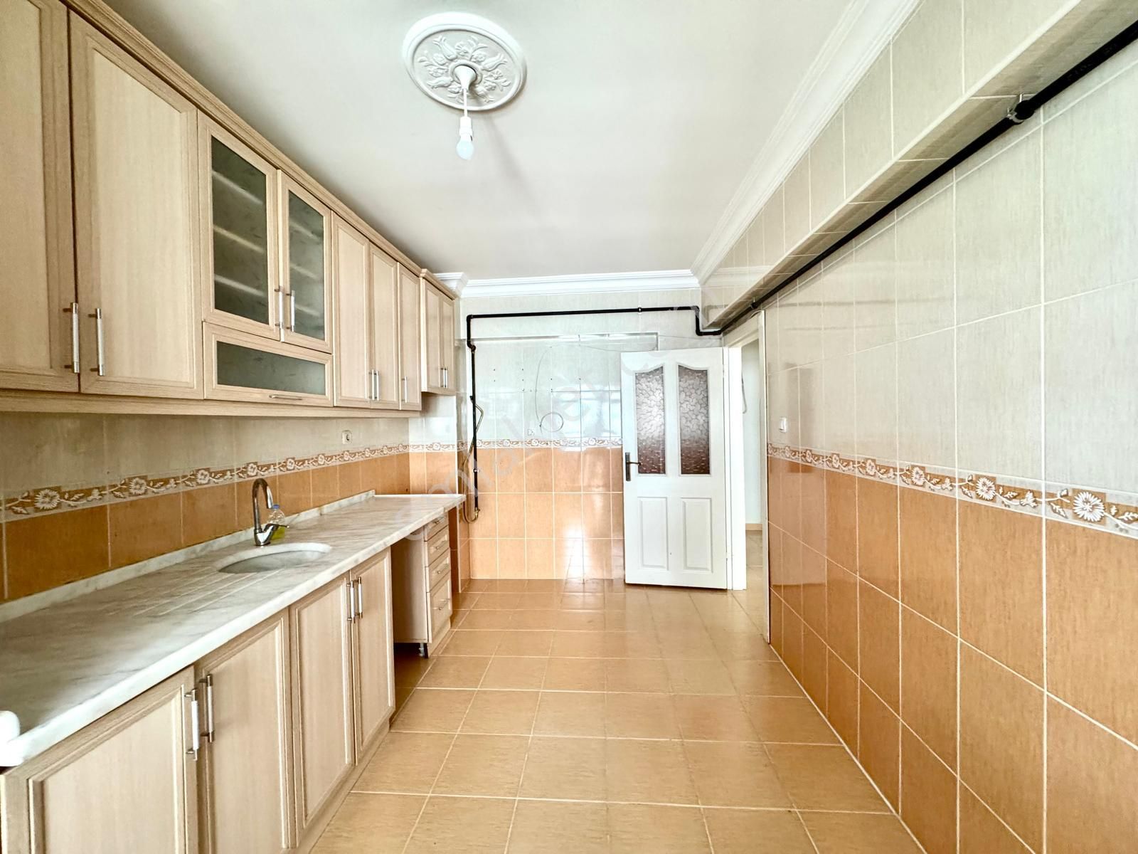 Kalecik Emlak'tan Köşebaşı Y. Giriş 3+1 125m² Klasik Daire - Görsel 4