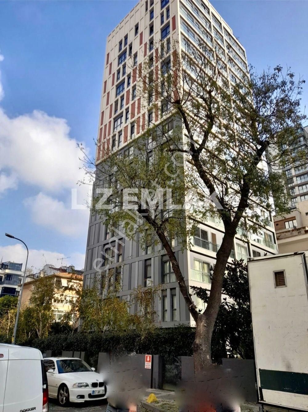 Suadiye'de 7/24 Güvenlikli Yemyeşil Sitede Süper Lüks 2+1 Daire - Görsel 33