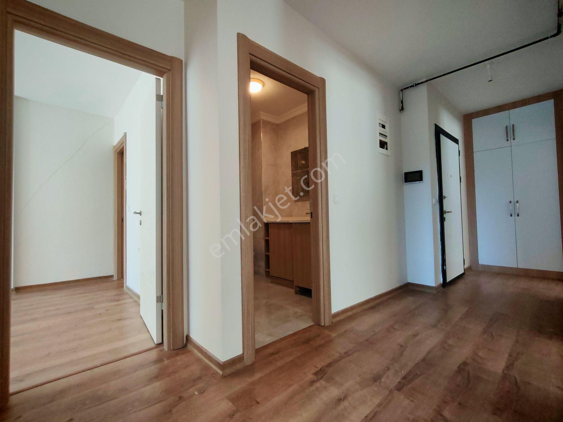 Silivri Yeni Mh. Atabek Konutları Ara Kat 3+1 Peyzaj Cephe - Görsel 27