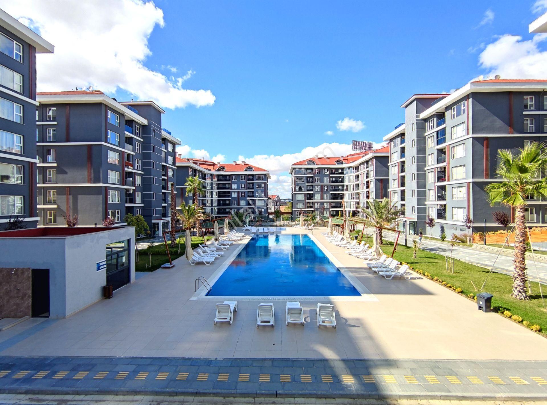 Silivri Yeni Mh. Atabek Konutları Ara Kat 3+1 Peyzaj Cephe - Görsel 31